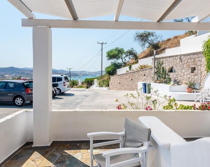 エコノミールーム, Alexandros Village