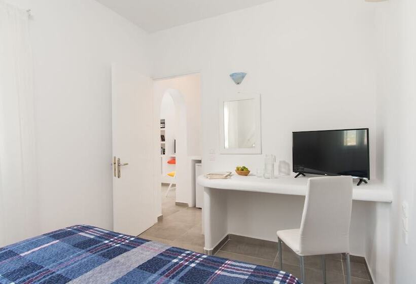 オーシャンビュースイート, Alexandros Village