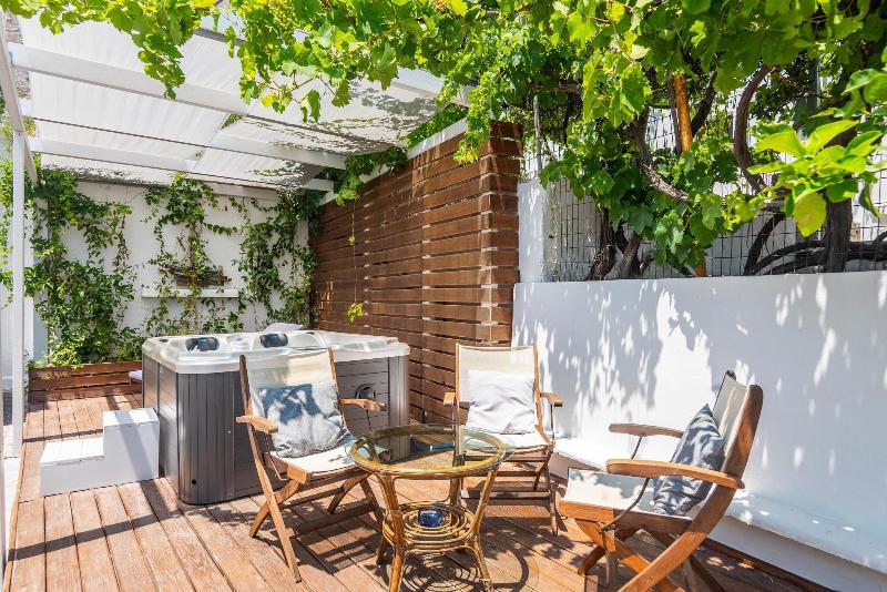 スタンダードトリプルルーム, Alexandros Village