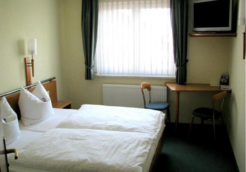 غرفة قياسية, Am Platz