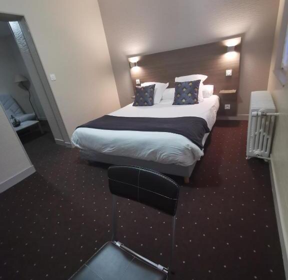 スイート, Au Moyne De Saire