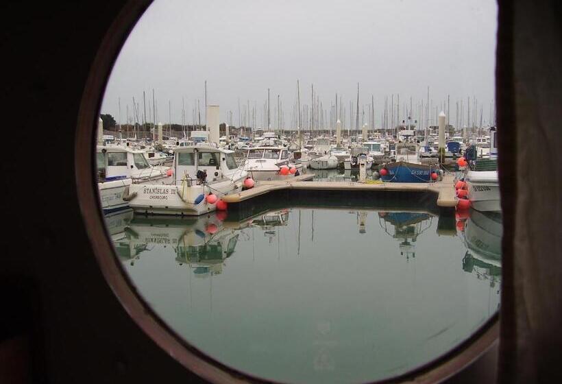 ガーデンビュースーペリアールーム, Au Moyne De Saire