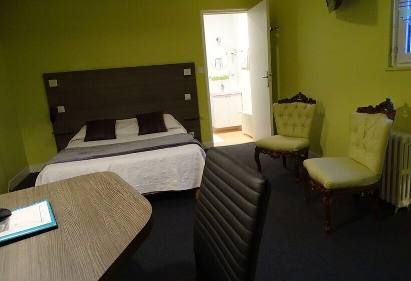 غرفة كومفورت, Au Moyne De Saire