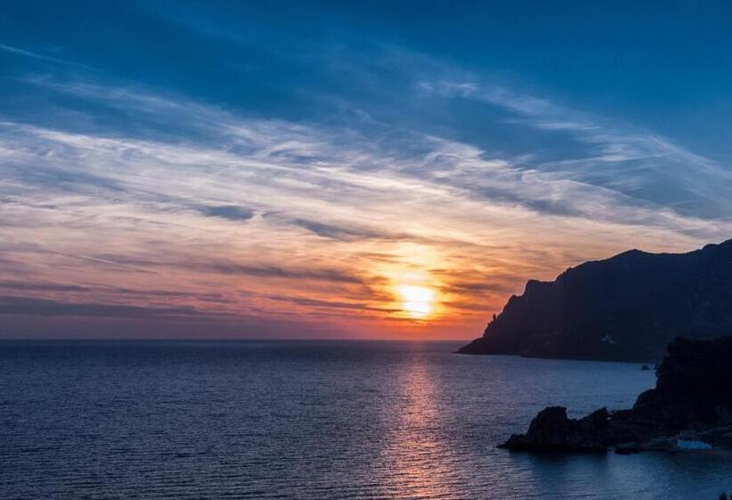 Студия Стандарт Вид на Море, Bella Vista Apartments