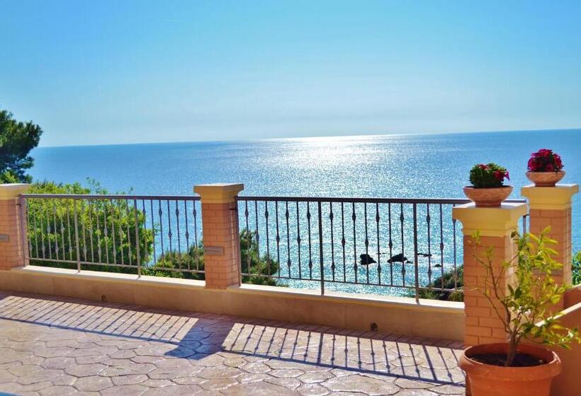 Студио Стандарт с Террасой, Bella Vista Apartments