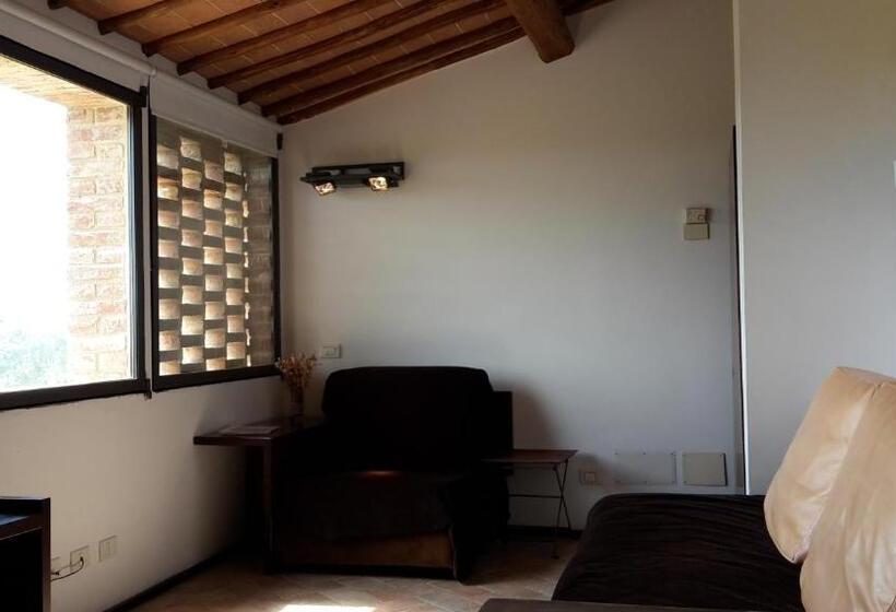 شقة غرفة واحدة, Bosco Della Spina