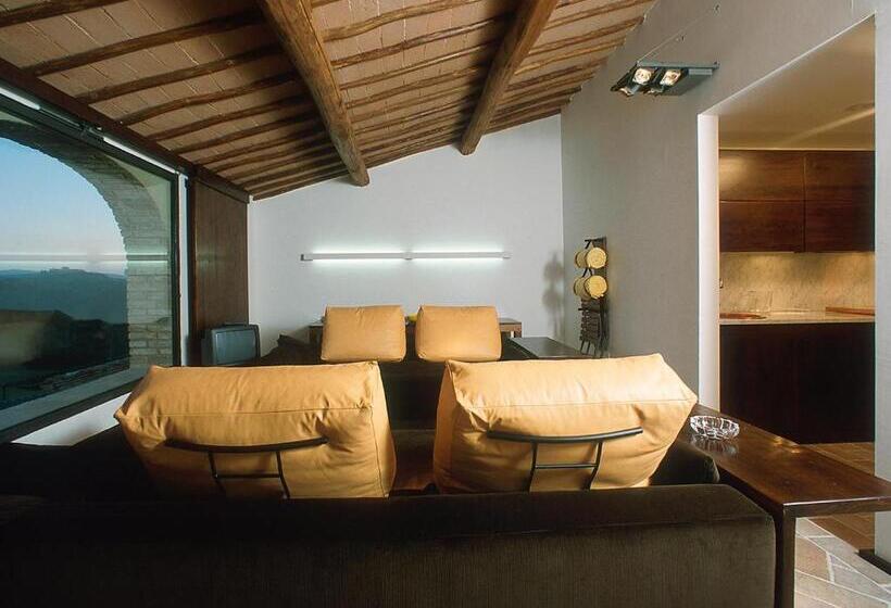 شقة غرفة واحدة, Bosco Della Spina