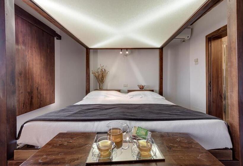 شقة غرفتين نوم مزودة بتراس, Bosco Della Spina