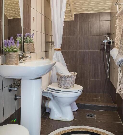 Номер Стандарт, Captain S House