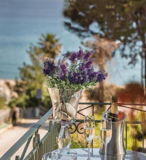 Номер Стандарт, Captain S House