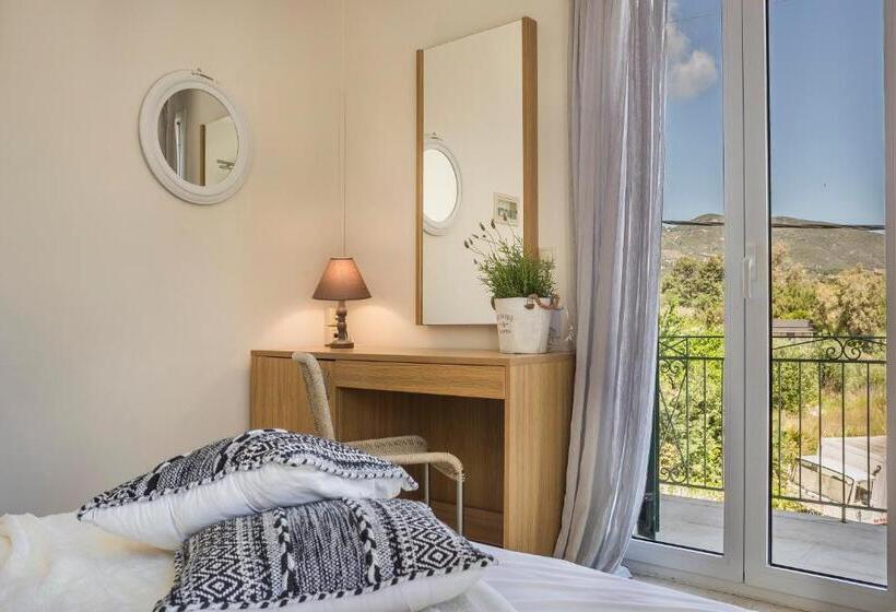 Номер Стандарт, Captain S House