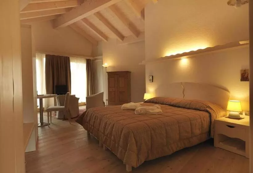 ジュニアスイート, Castelir Suite