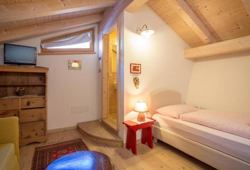 جناح, Castelir Suite