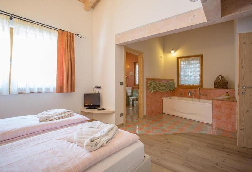 스위트, Castelir Suite