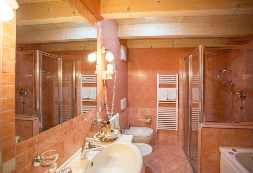 סוויטת ג'וניור, Castelir Suite