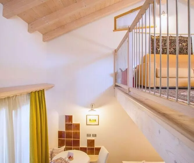 ジュニアスイート, Castelir Suite
