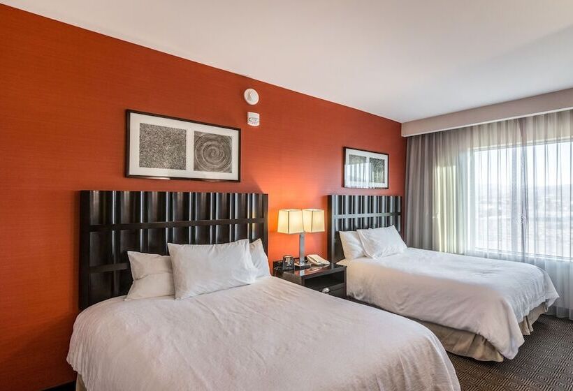 带2个卧室的套房, Embassy Suites Palmdale