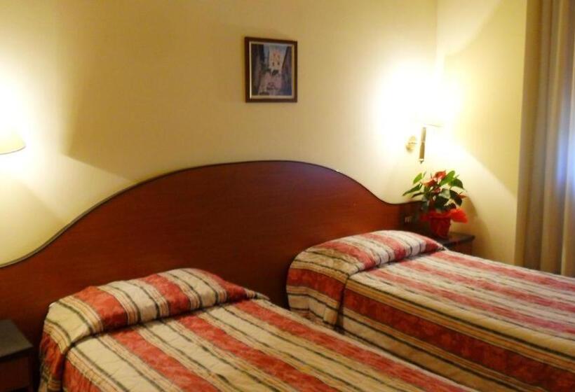 غرفة قياسية, Florida