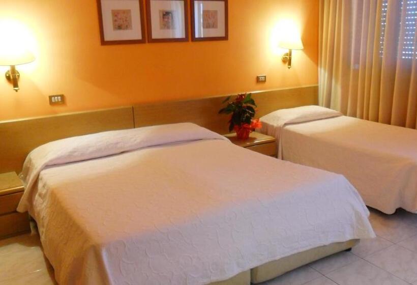 غرفة قياسية ثلاثية, Florida