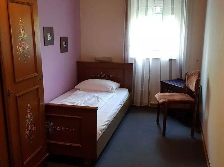 اتاق استاندارد یک نفره, Gaulskopf