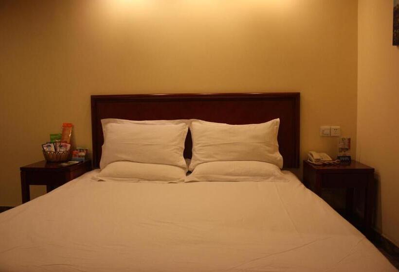 Номер Superior, Gma Hotel Shanghai Wuning Road Zhenping Road Metro Station