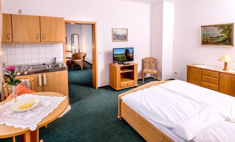 شقة غرفتين, Harzer Hof