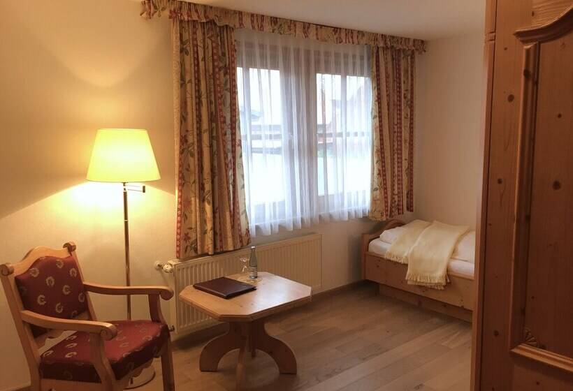 غرفة قياسية فردية, Harzer Hof