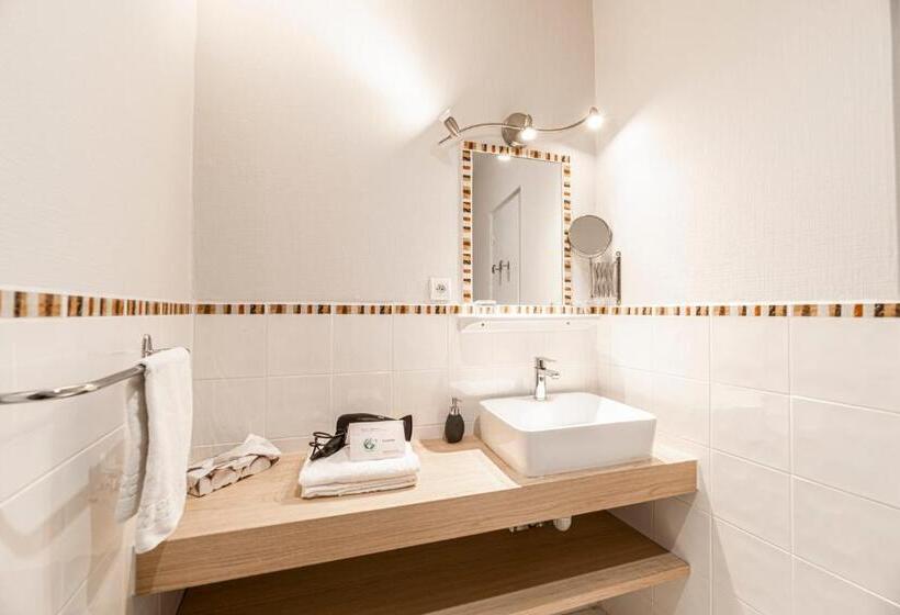 컴포트 룸, Helios   Golf