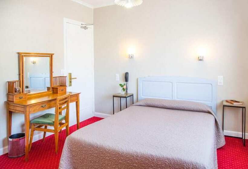 스탠다드 룸, Hostellerie De La Roseraie