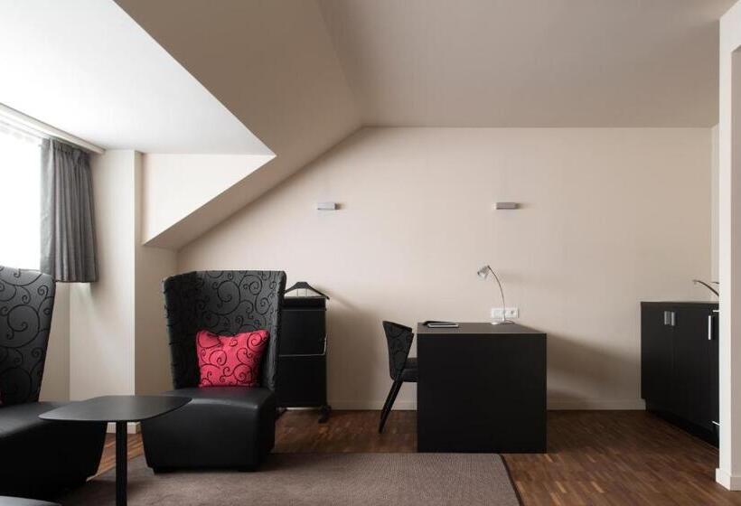 חדר דלוקס עם מיטת קינג, Karmel