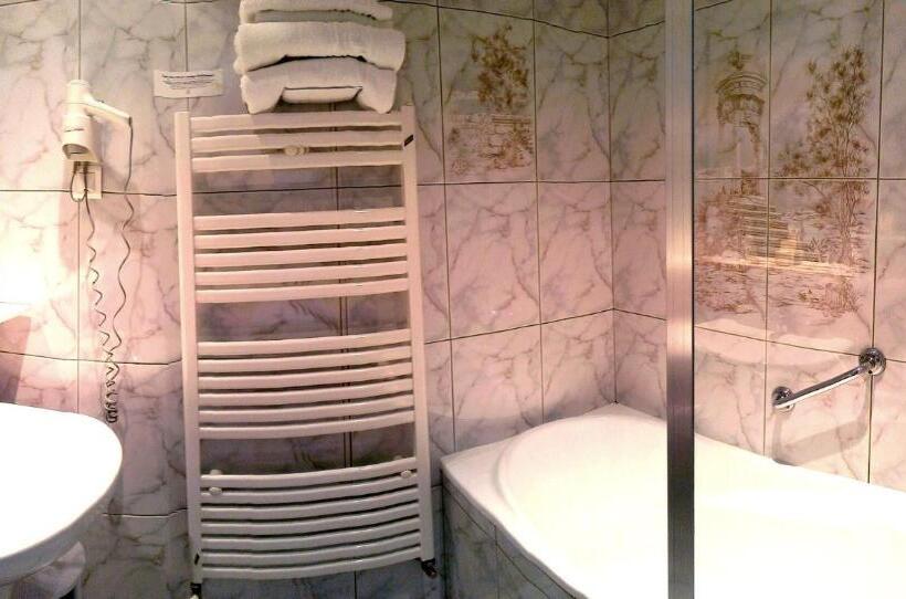 标准间, Logis Hôtel & Restaurant Arcombelle