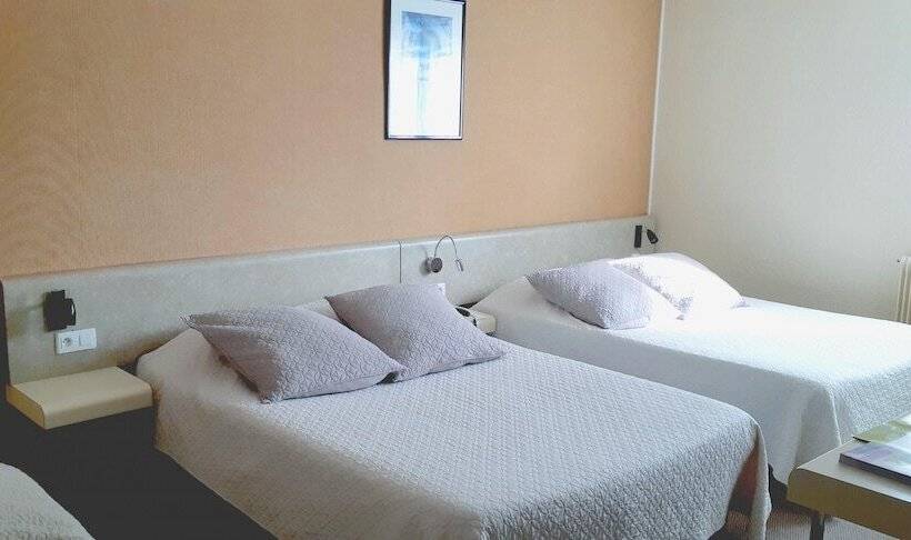 标准三人间, Logis Hôtel & Restaurant Arcombelle