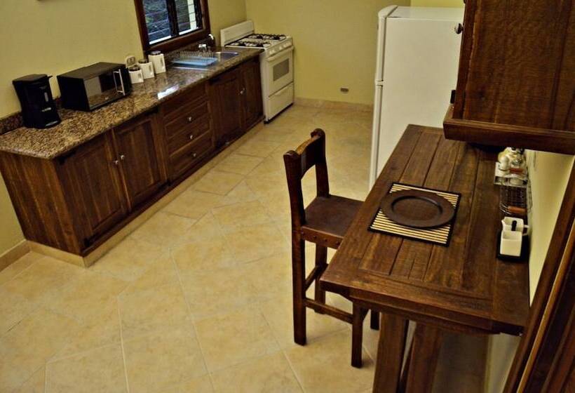 سوئیت پرزیدنت, Matum Hotel & Casino