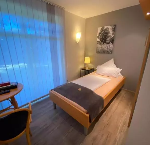 Comfort Yhden Hengen Huone, Taranga Tagungszentrum Und