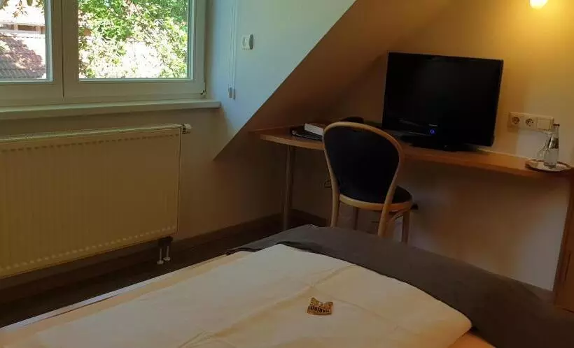 Comfort Yhden Hengen Huone, Taranga Tagungszentrum Und
