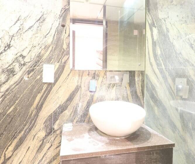 غرفة عائلية, Staybook Hotel Uppal International