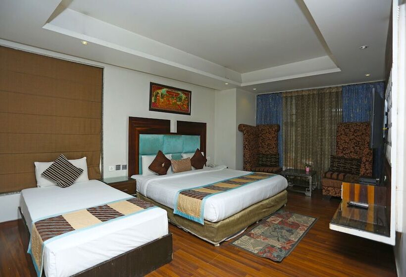 غرفة عائلية, Staybook Hotel Uppal International
