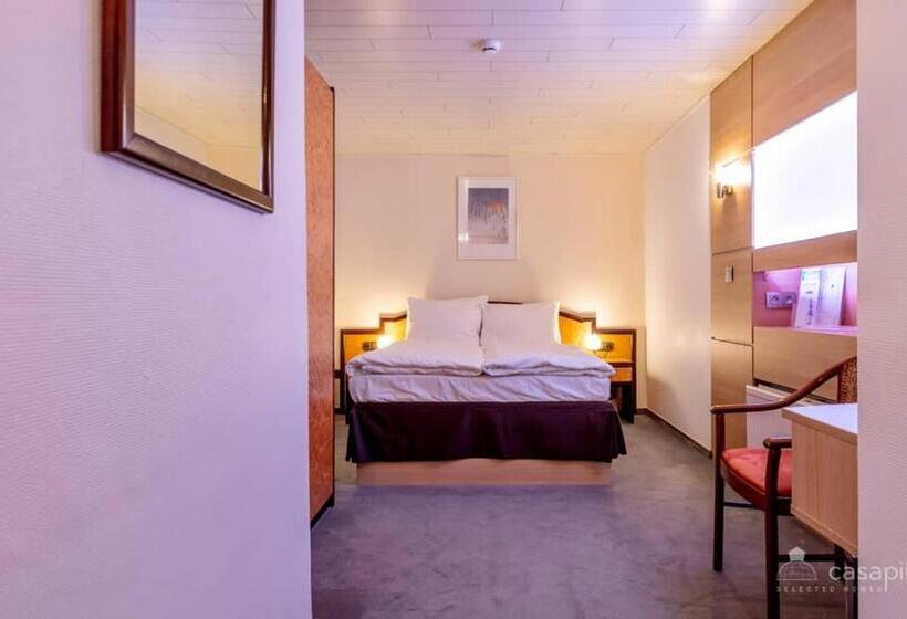 スタンダードシングルルーム, Val De L'our