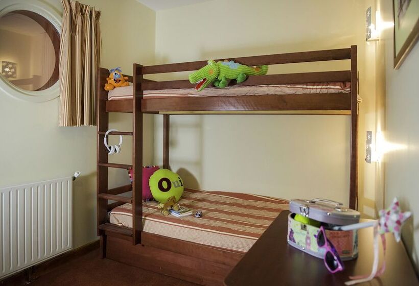 四人标准间, Village Club   Les Issambres   Val D Esquières By Miléade