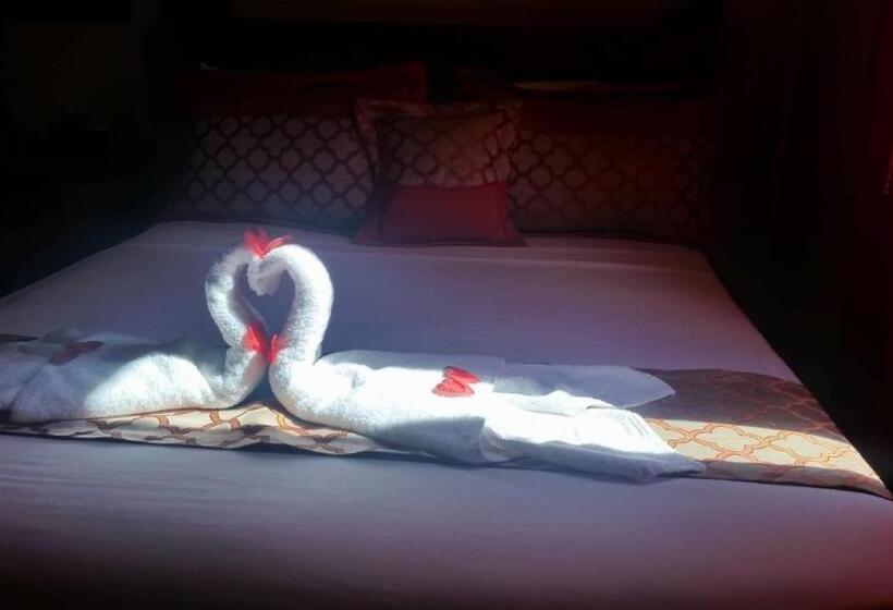 سوییت جونیور, Matum Hotel & Casino