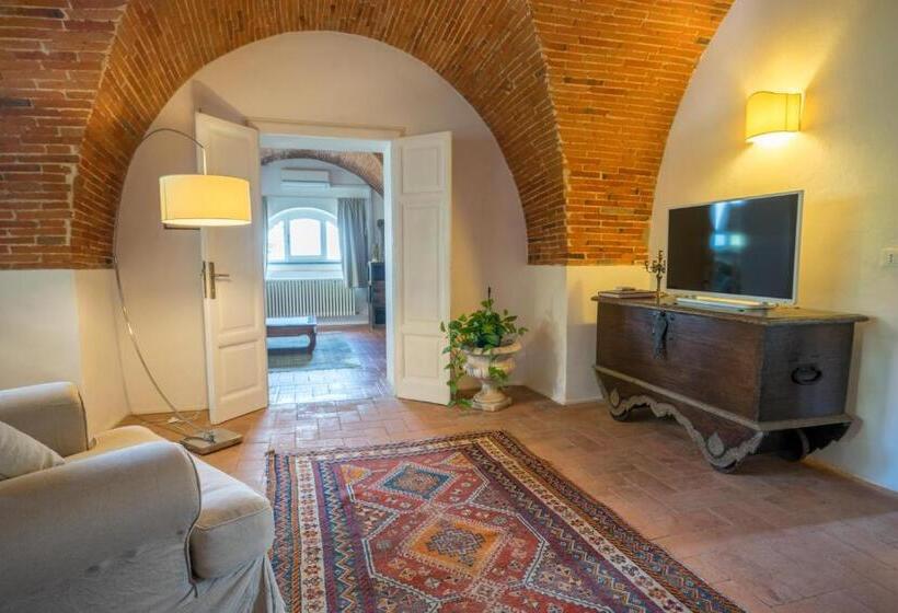 Апартаменты 2 Спальни, Villa Sermolli