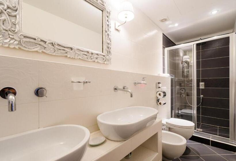 수피리어 룸, Villa Sermolli