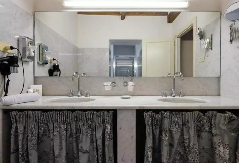 ２ベッドルームアパートメント, Villa Sermolli