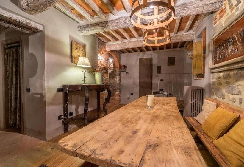 شقة غرفة واحدة, Villa Sermolli