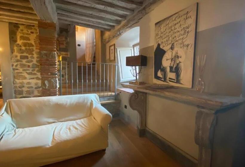 شقة غرفة واحدة, Villa Sermolli