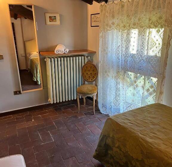 דירת שני חדרים, Villa Sermolli