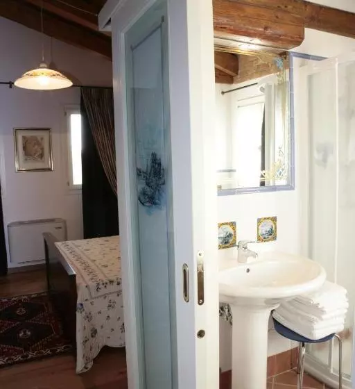 Standard Kolmen Hengen Huone, Villa Casa Country