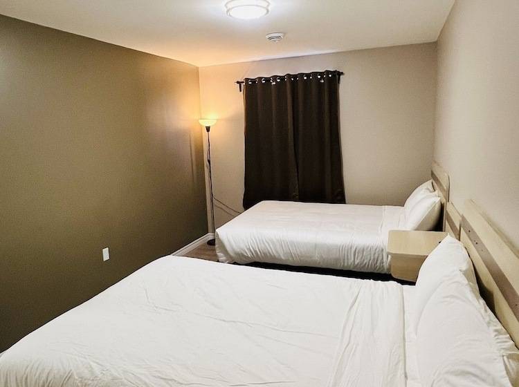 スイート, Super 8 By Wyndham Niagara Falls On