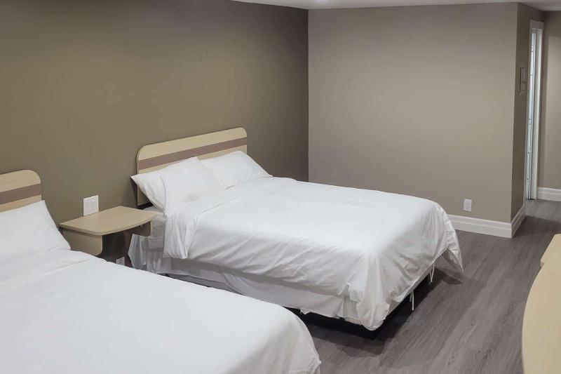 スイート, Super 8 By Wyndham Niagara Falls On