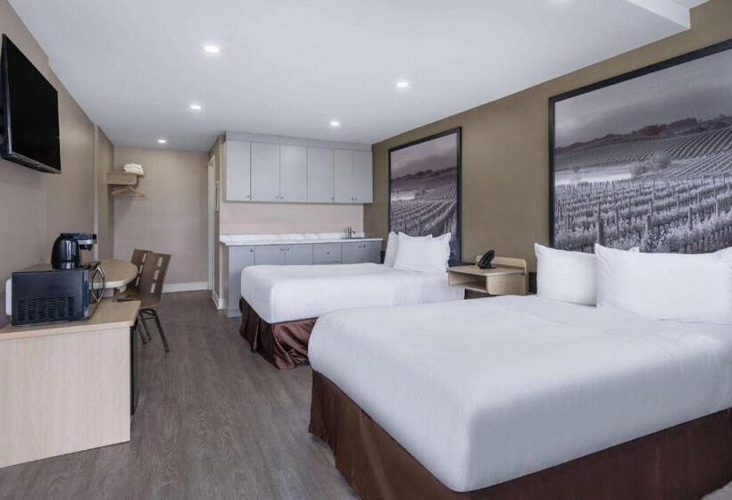 ２ダブルベッドのスタンダードルーム, Super 8 By Wyndham Niagara Falls On